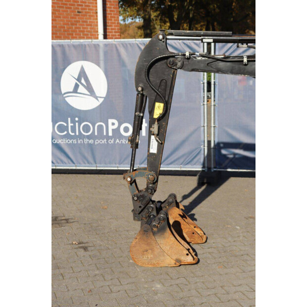 هيونداي ROBEX18-9AK-46505743