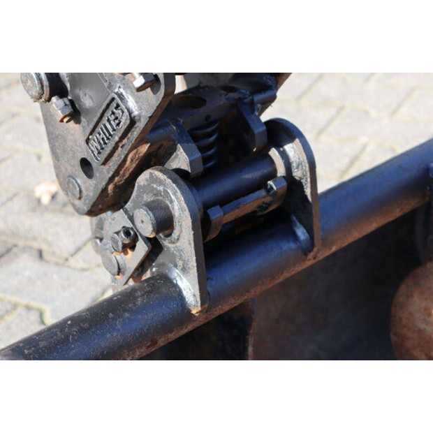 هيونداي ROBEX18-9AK-46505747