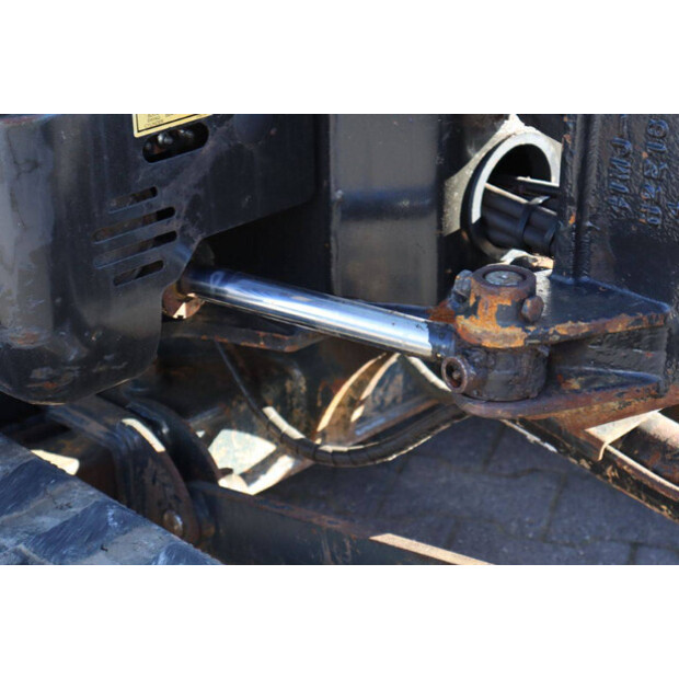 هيونداي Robex R18-9AK-46505813