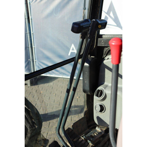 هيونداي Robex R18-9AK-46505829