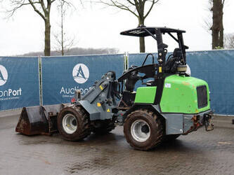 2020-giant-g2500-x-tra-hd-1441583-46506157