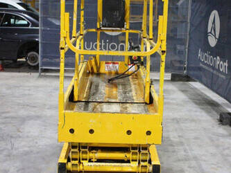 2011-haulotte-compact-8-1441589-46506312