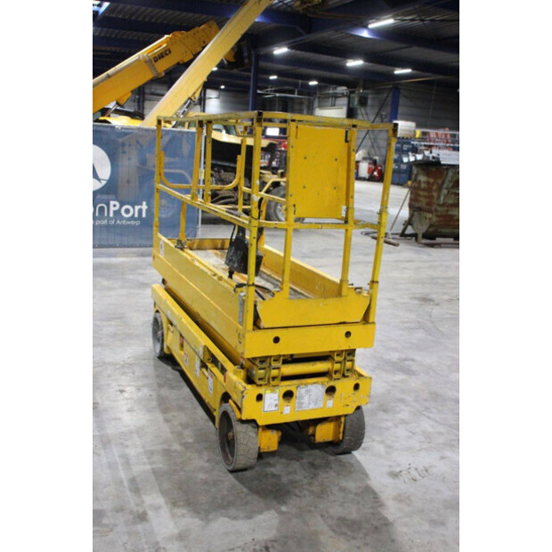 2011 هولوت COMPACT 8-46506314