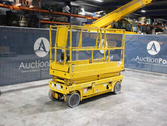 2011-haulotte-compact-8-1441589-46506316