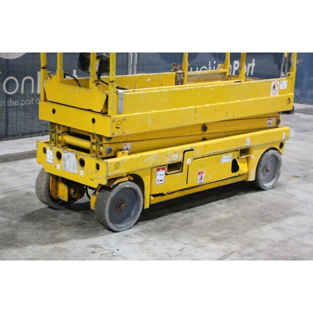 2011 هولوت COMPACT 8-46506317