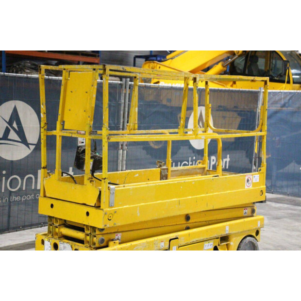 2011 هولوت COMPACT 8-46506318