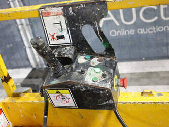 2011-haulotte-compact-8-1441589-46506324