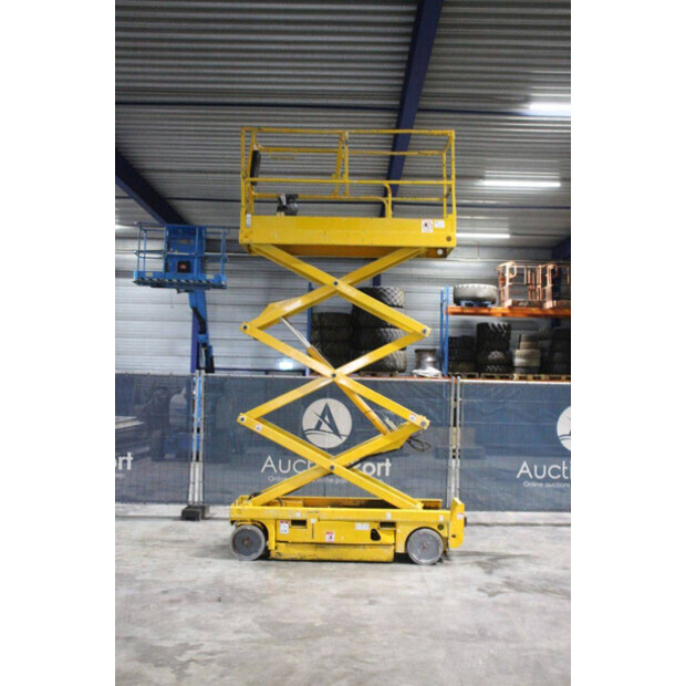 2011 هولوت COMPACT 8-46506329