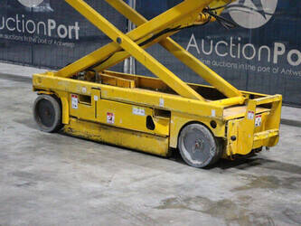 2011-haulotte-compact-8-1441589-46506331