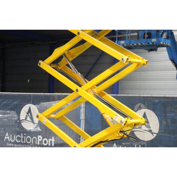 2011 هولوت COMPACT 8-46506333