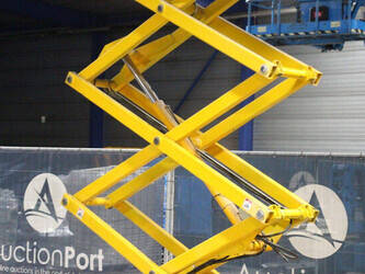 2011-haulotte-compact-8-1441589-46506333