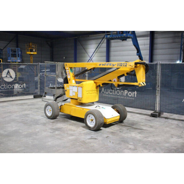 2012 نيفتيليفت HR12NE-46506344