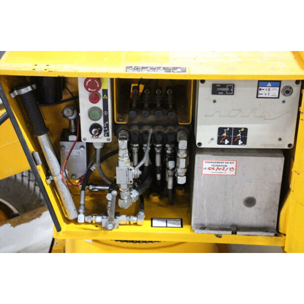 2012 نيفتيليفت HR12NE-46506358