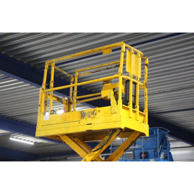 2012 Genie GS-1532-46506384