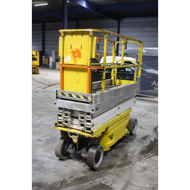 2010 JLG 2030ES-46506400