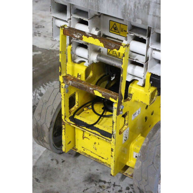 2010 JLG 2030ES-46506406