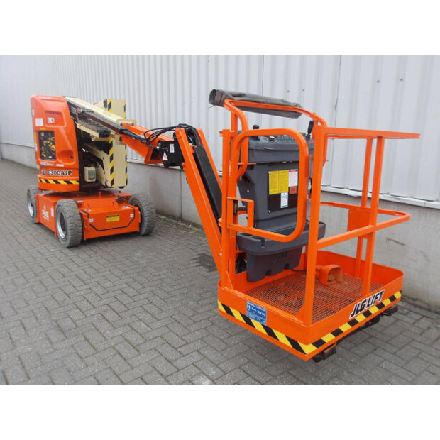 2014 JLG E300AJP-46506422