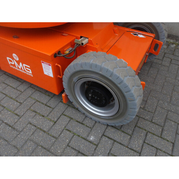 2014 JLG E300AJP-46506426