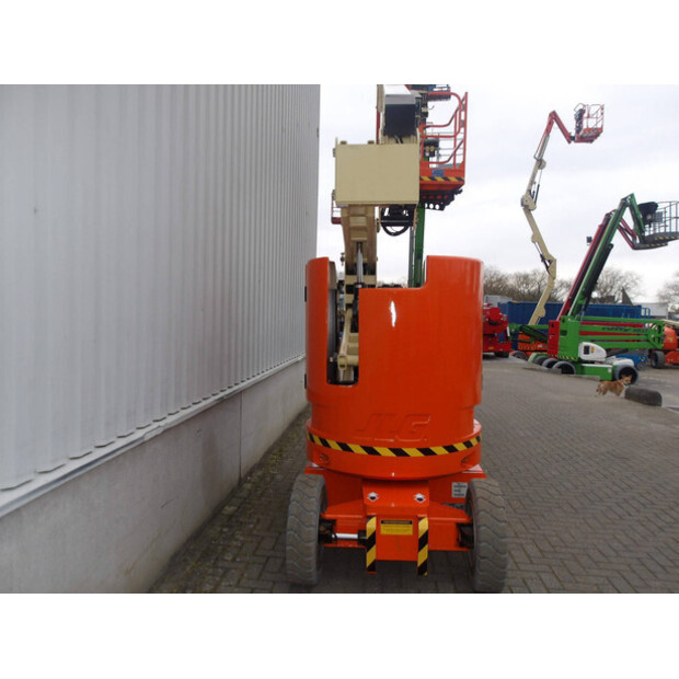 2014 JLG E300AJP-46506427