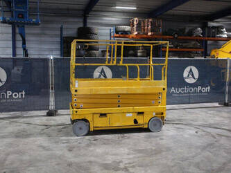 صورة ل رافعات 2012 هولوت COMPACT 10