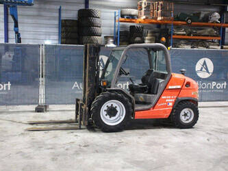 صورة ل رافعة شوكية تلسكوبية 2008 مانيتو MH25-4