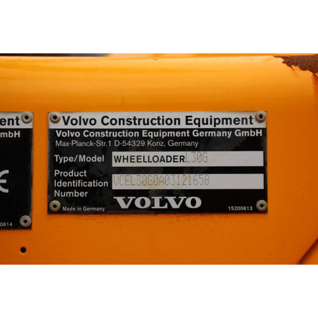 2017 فولفو L30G-46506641