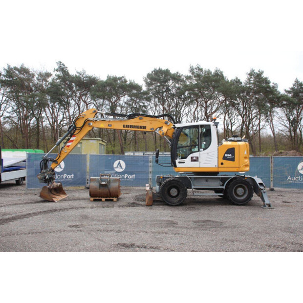 2017 ليبهير A914-46506783