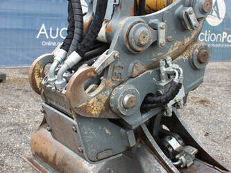 2017-liebherr-a914-46506797