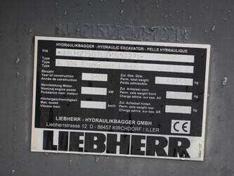 2017-liebherr-a914-46506799