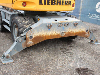 2017-liebherr-a914-46506804