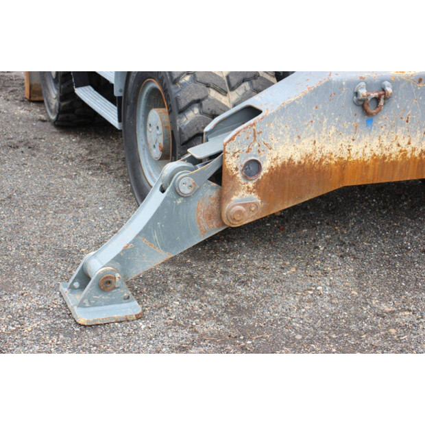 2017 ليبهير A914-46506805