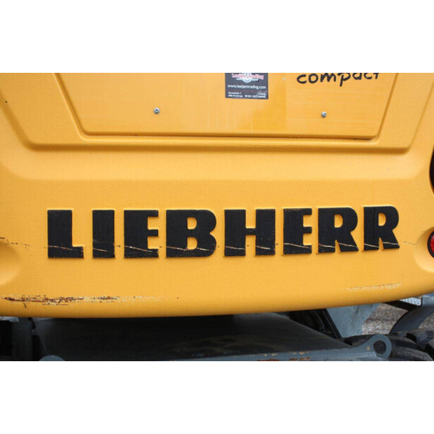 2017 ليبهير A914-46506806