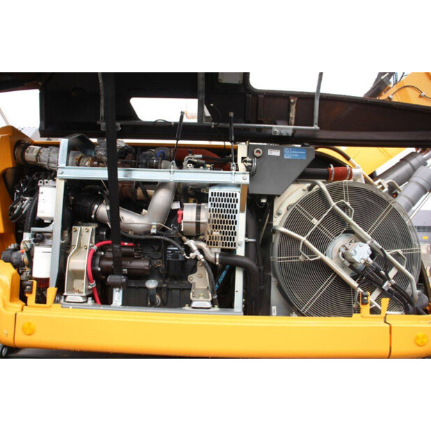 2017 ليبهير A914-46506808