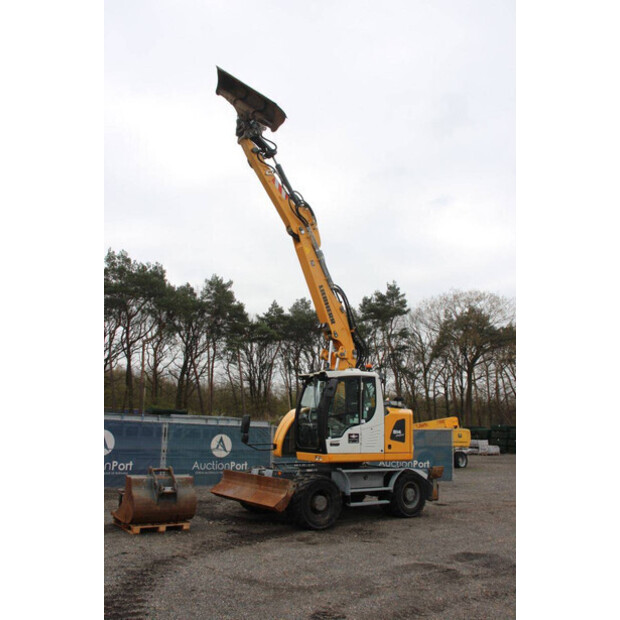 2017 ليبهير A914-46506828