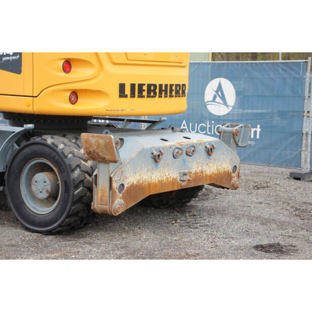 2017 ليبهير A914-46506831