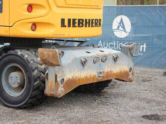 2017-liebherr-a914-46506831