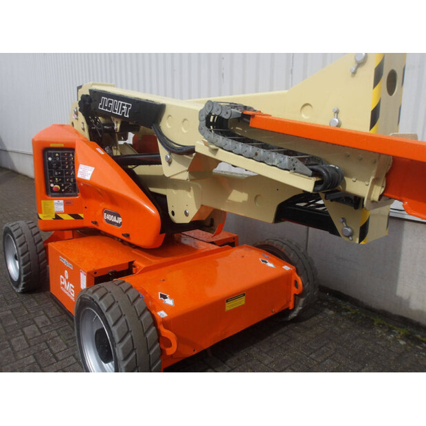 2014 JLG E400AJPN-46506843