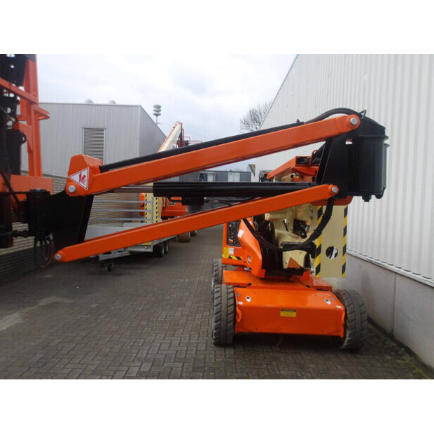 2014 JLG E400AJPN-46506846