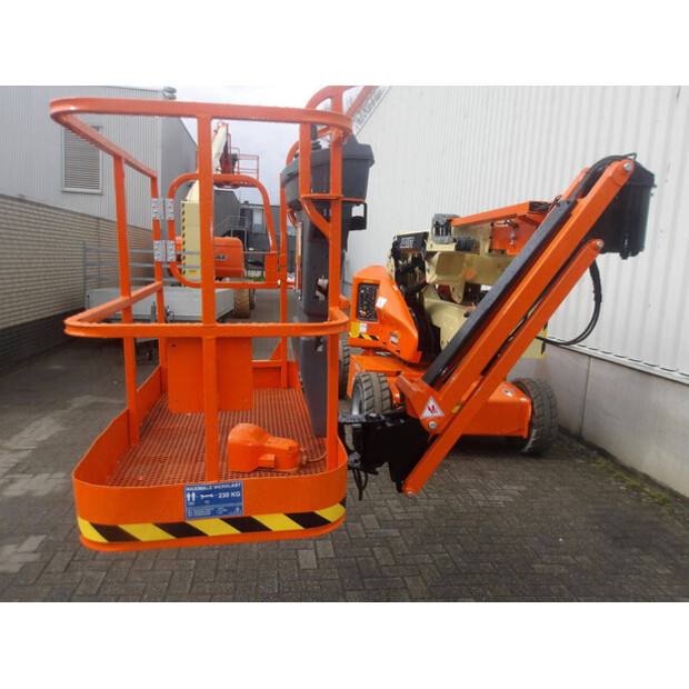 2014 JLG E400AJPN-46506847