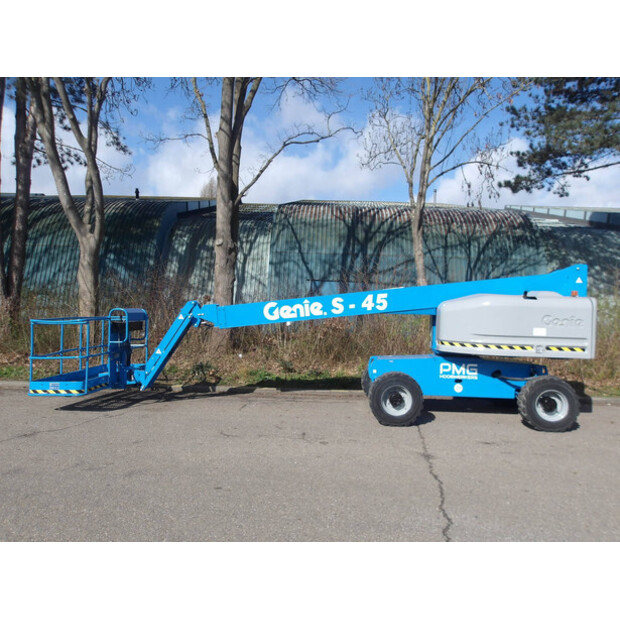 2015 جيني S-45-46506849