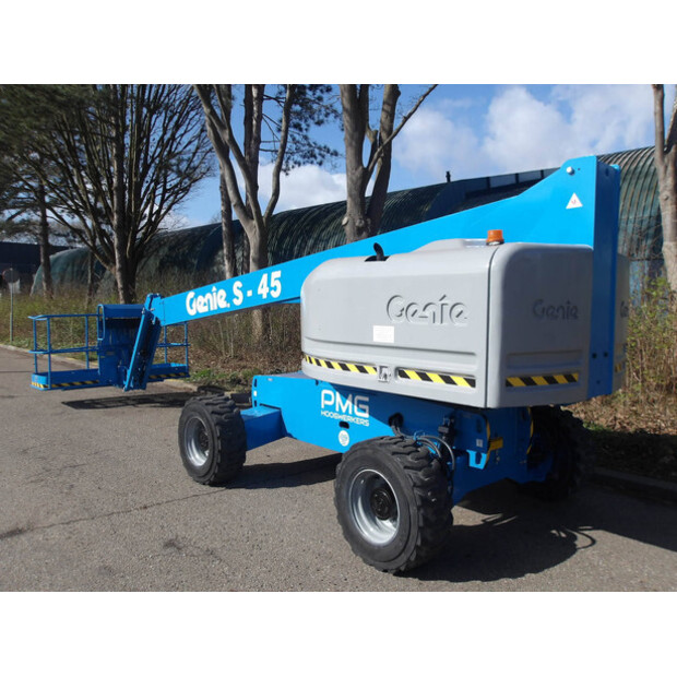 2015 جيني S-45-46506850