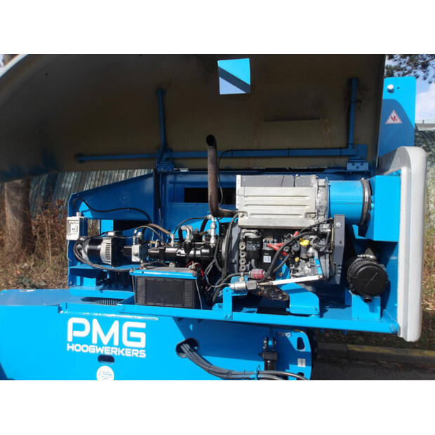 2015 جيني S-45-46506856