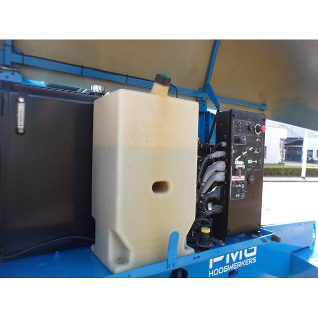 2015 جيني S-45-46506857