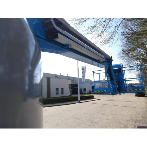 2015 جيني S-45-46506860