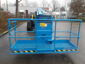 2015-genie-s-65-trax-1441632-46507142