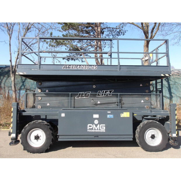 2012 JLG 210-25-46507205