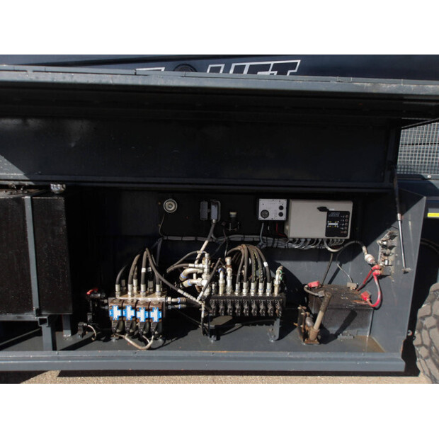 2012 JLG 210-25-46507213