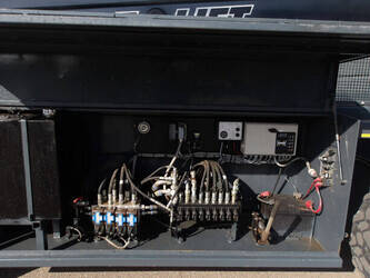 2012-jlg-210-25-1441635-46507213