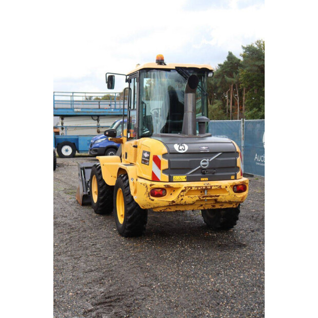 2016 Volvo L30G-46507280