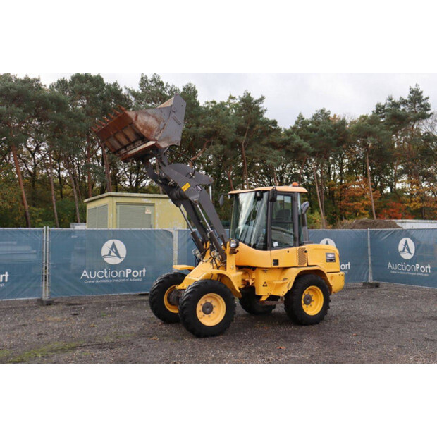 2016 Volvo L30G-46507314